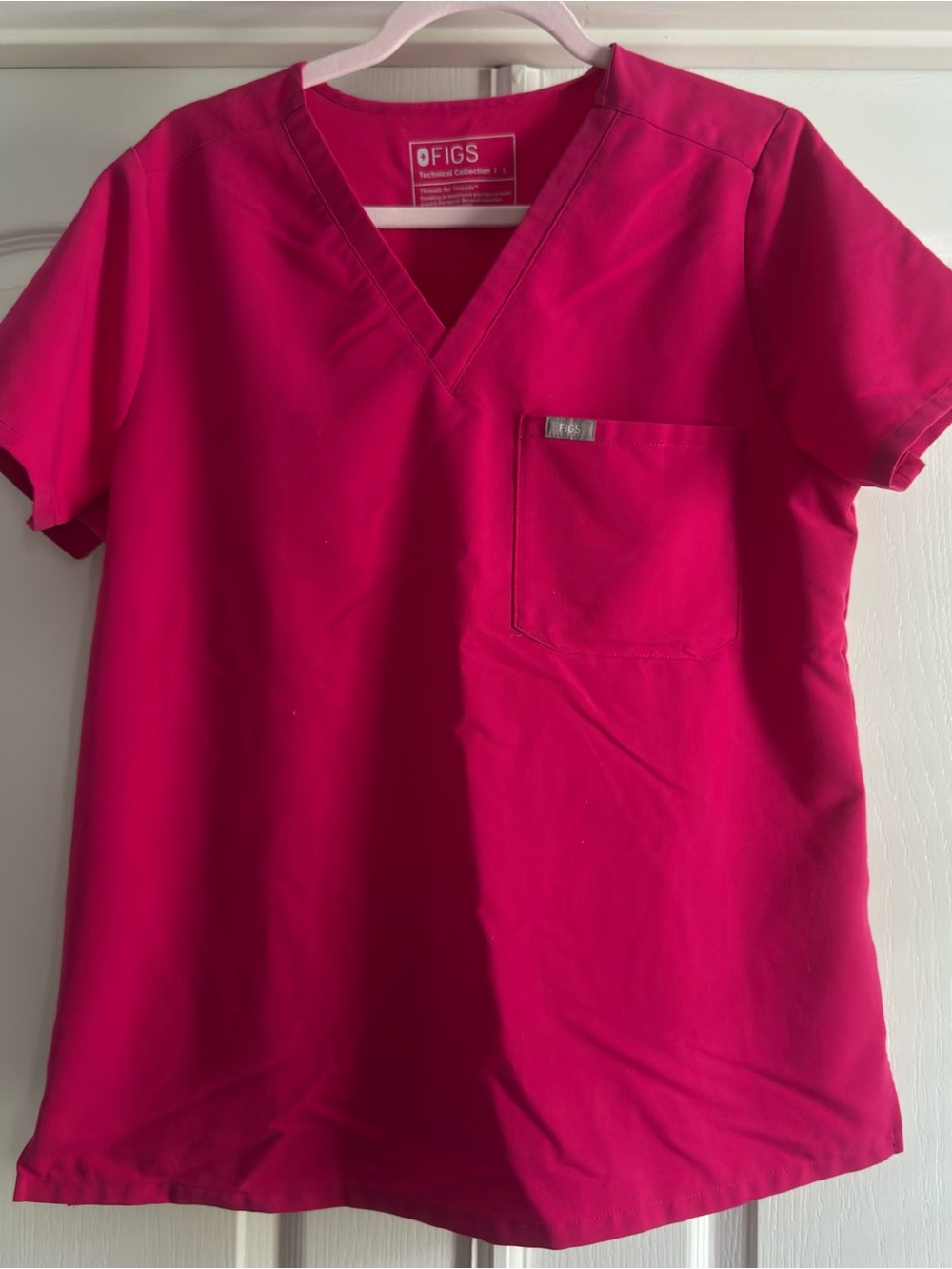 Figs Catarina One Pocket Ultra Rose Scrub Top Size L